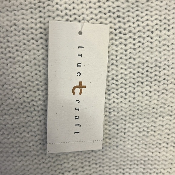 NWT True Craft Cable-Knit Crew-Knit Soft Sweater, Sz. L. - Picture 4 of 7